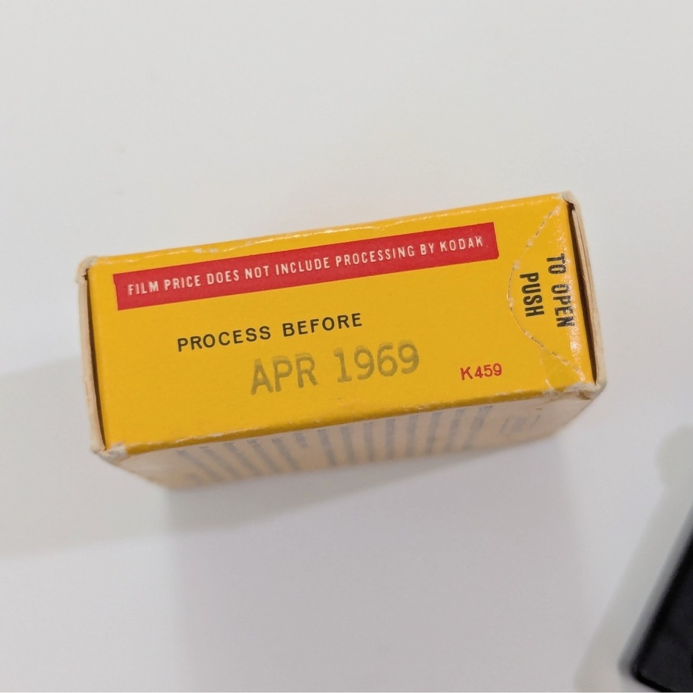 Vintage KODACHROME II Color Movie Film NOS 8mm + Tape Splicer Cut Trim Japan - Picture 2 of 11